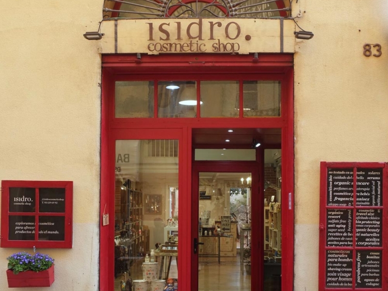 Isidro Cosmetic Shop (2)